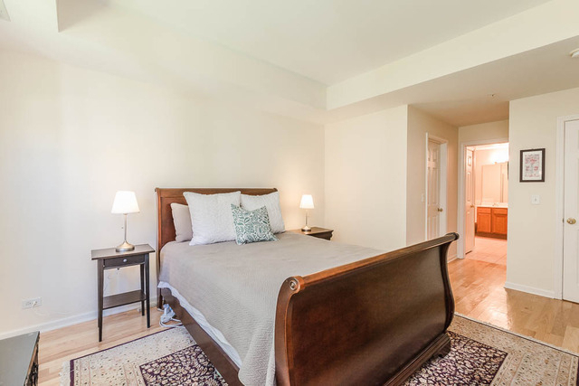 1029 Enfield Drive - Photo 4