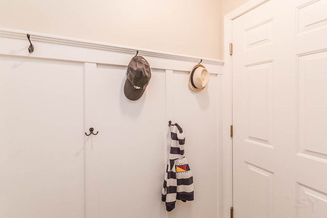 1029 Enfield Drive - Photo 2