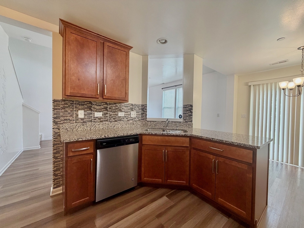 1492 Orchid Street - Photo 4