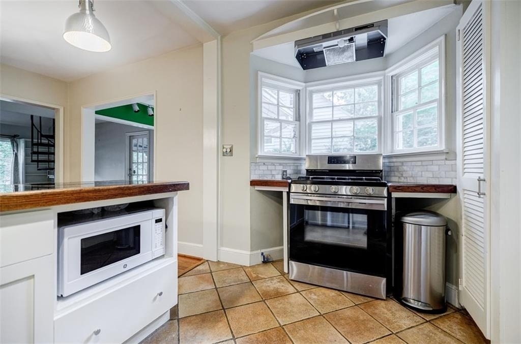 1148 Forrest Boulevard - Photo 10