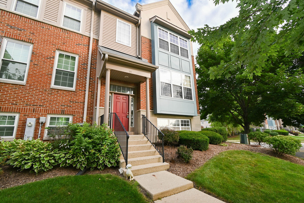 35 Thomas Court - Photo 0