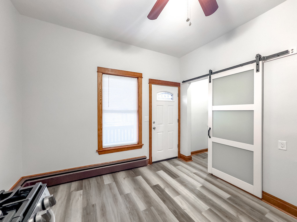 3422 W Mclean Avenue - Photo 3
