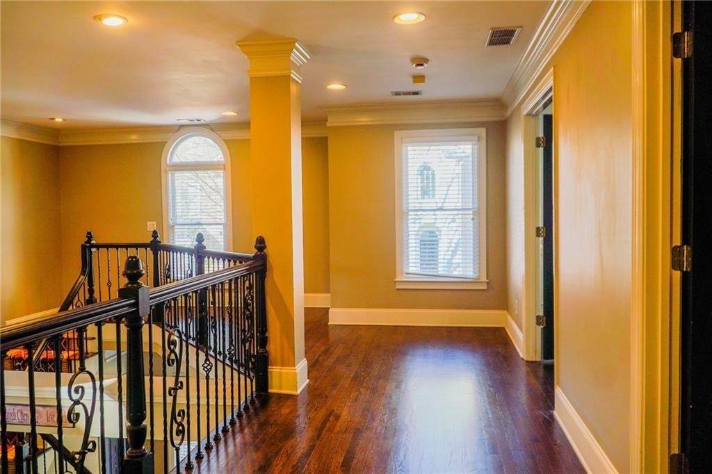 1127 Ashton Bluff Drive Ne - Photo 11