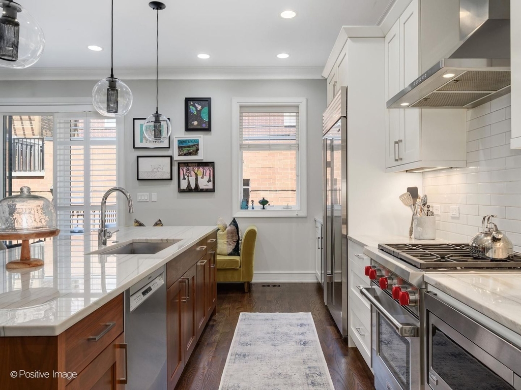 1046 W Altgeld Street - Photo 7