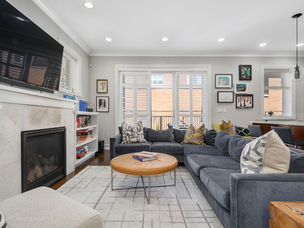 1046 W Altgeld Street - Photo 6