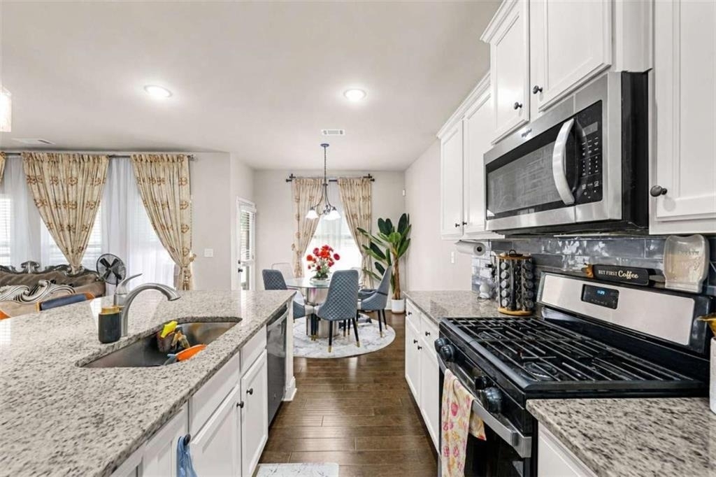 3748 Southfield - Photo 6