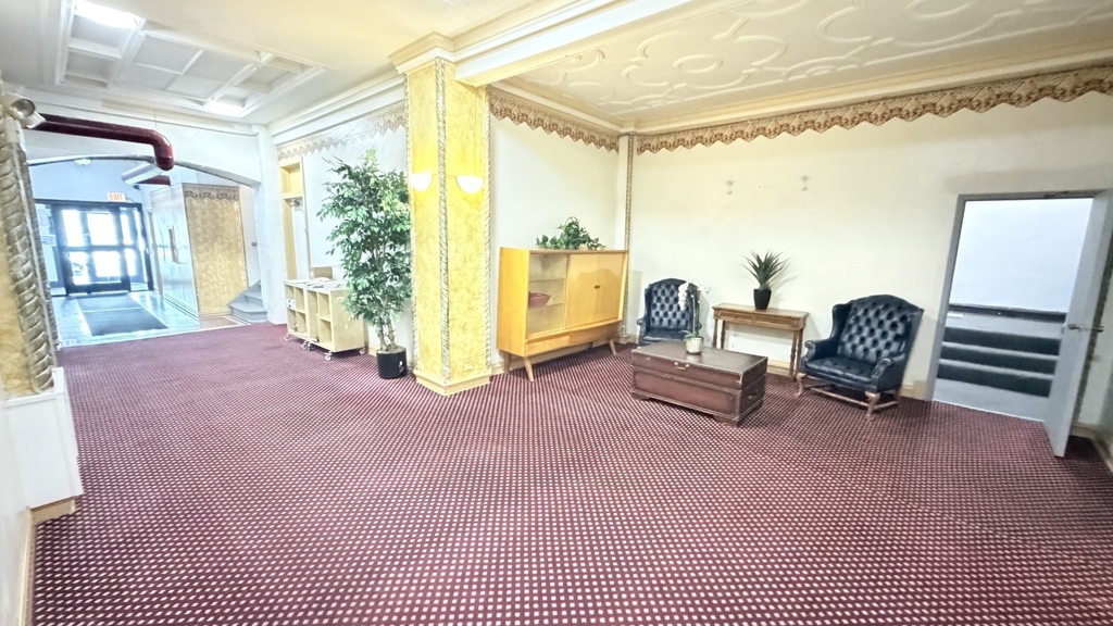 839 W Sheridan Road - Photo 1