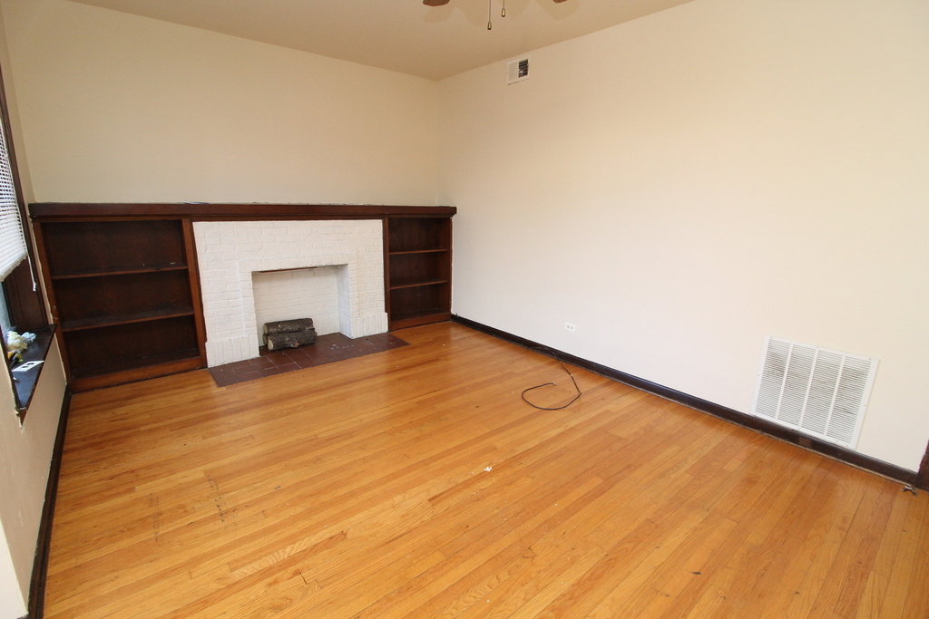 1728 W Juneway Terrace - Photo 8