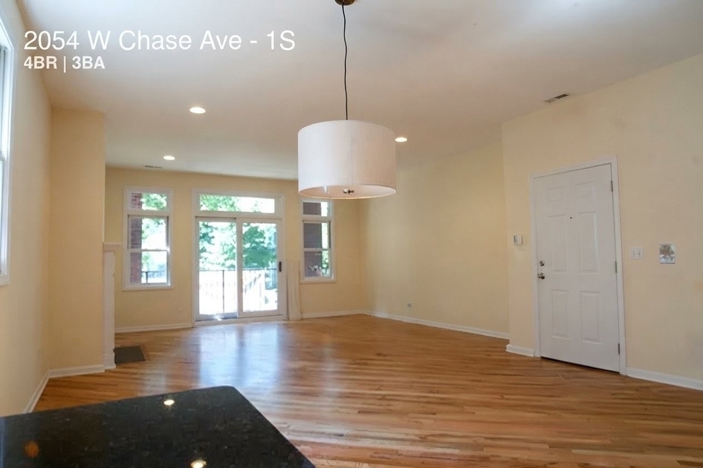 2054 W Chase Avenue - Photo 2