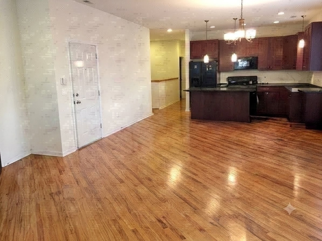 2054 W Chase Avenue - Photo 5