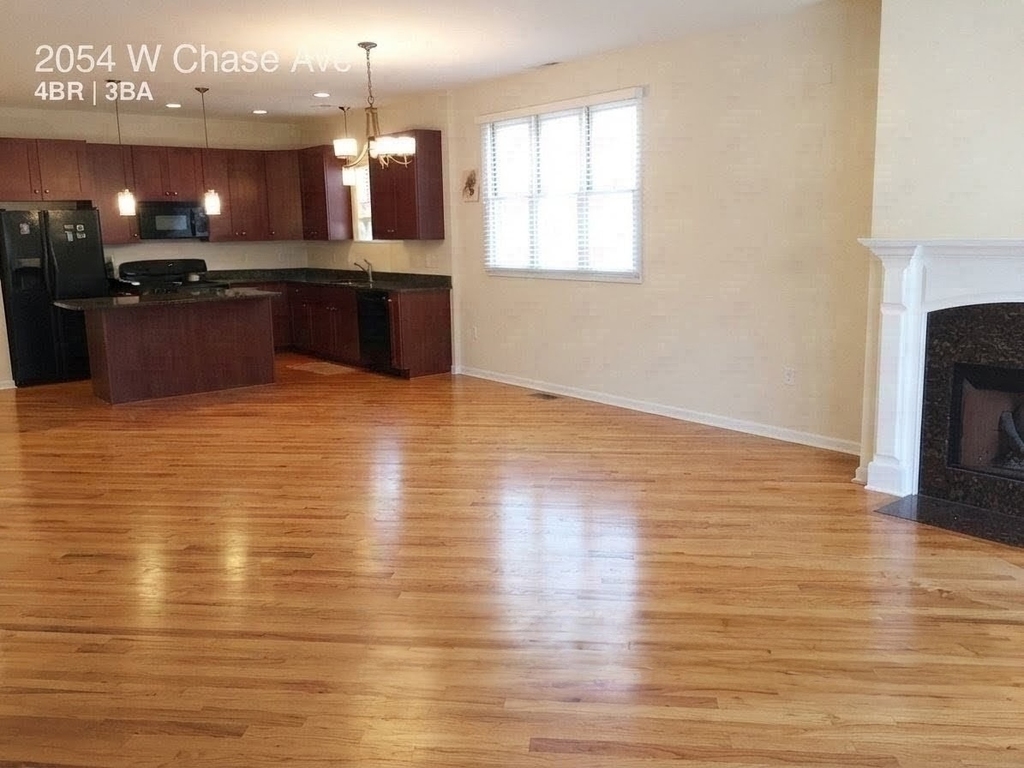 2054 W Chase Avenue - Photo 1