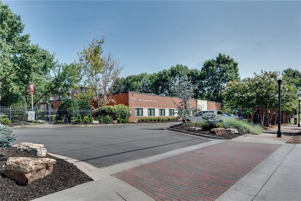 5200 Peachtree Road - Photo 27