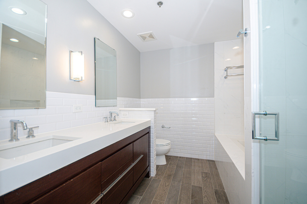 758 N Larrabee Street - Photo 5