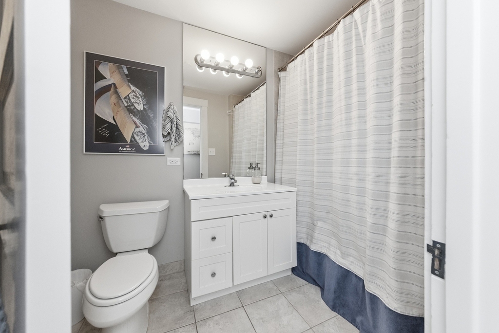 954 W Cuyler Avenue - Photo 11