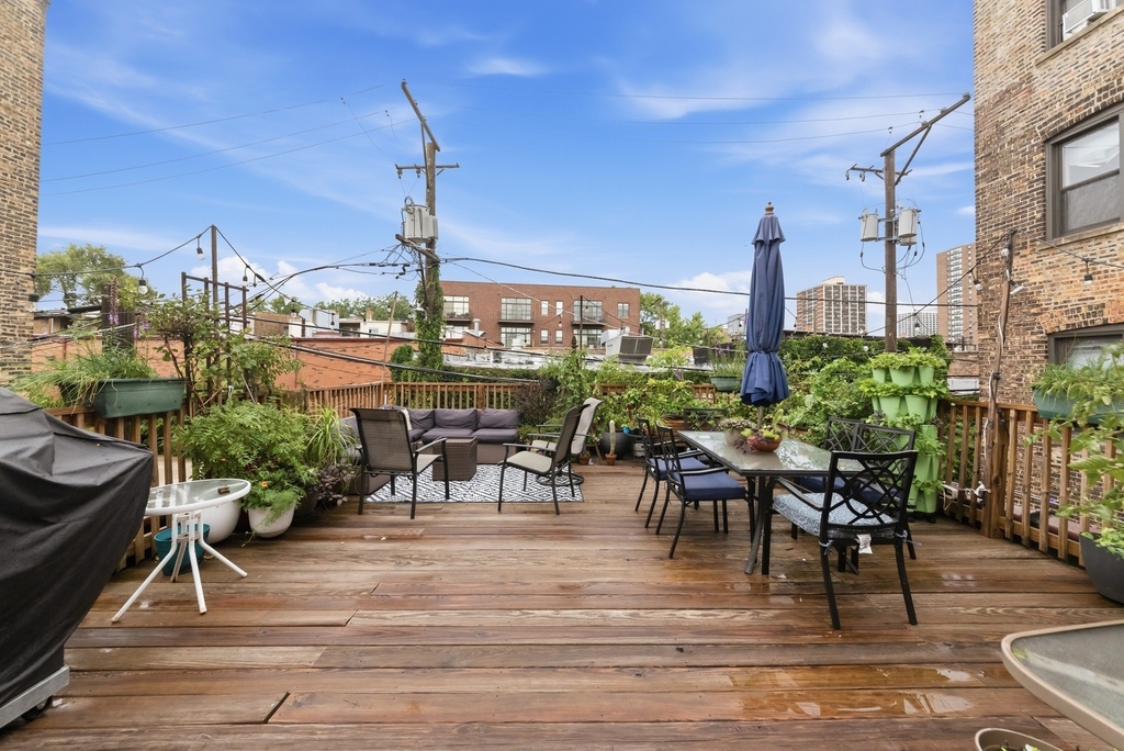 954 W Cuyler Avenue - Photo 9