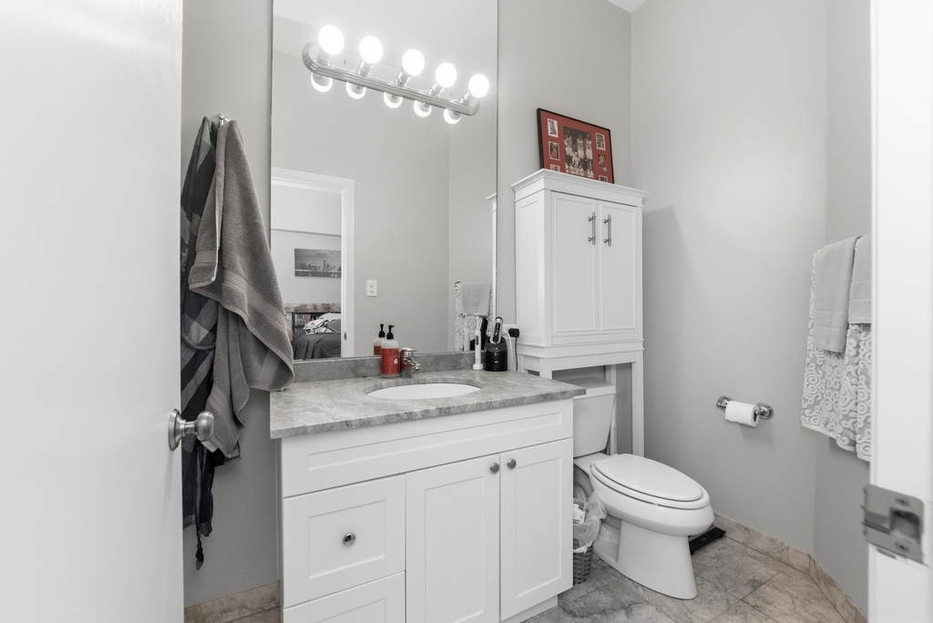 954 W Cuyler Avenue - Photo 5