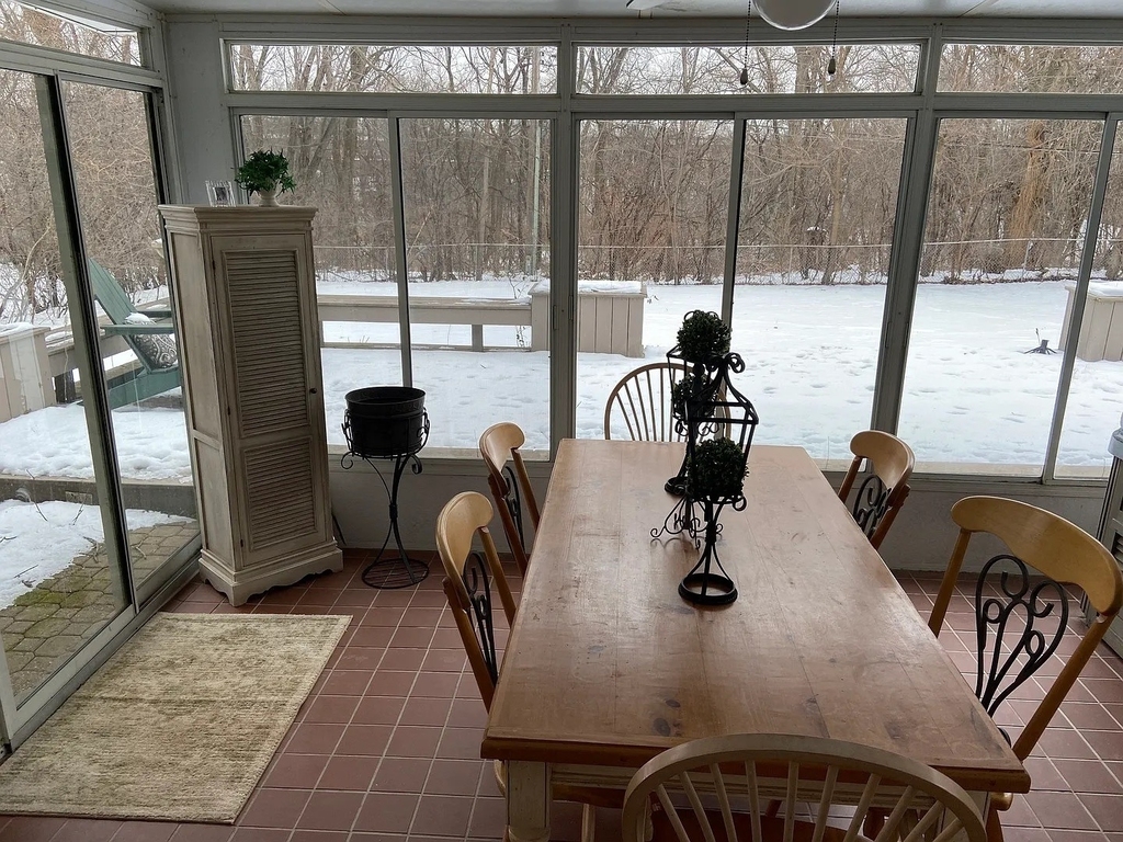 1073 W Elm Street - Photo 6