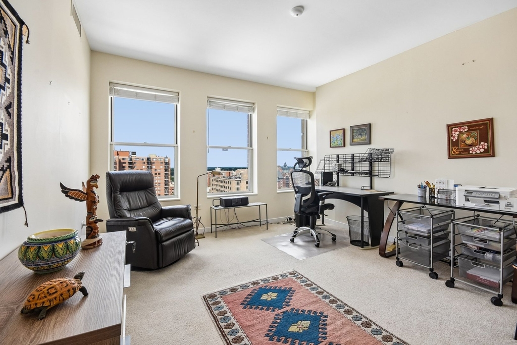 77 S Evergreen Avenue - Photo 18
