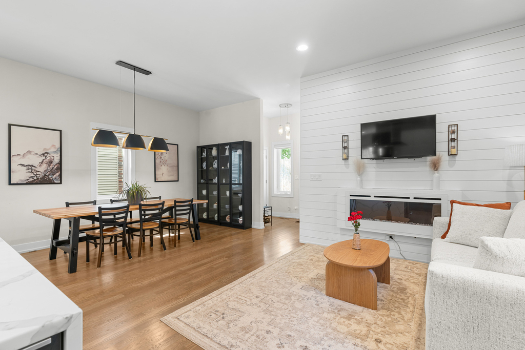 5047 W Winnemac Avenue - Photo 4
