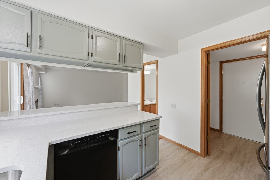 1404 W Sapphire Drive - Photo 10