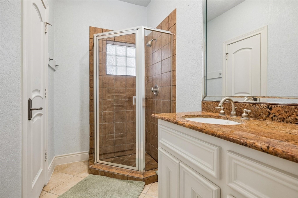 2128 Harold Street - Photo 9