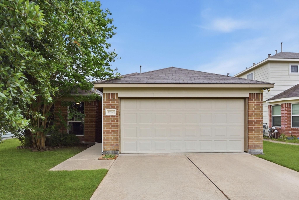 16763 N Blue Jay Lane N - Photo 1