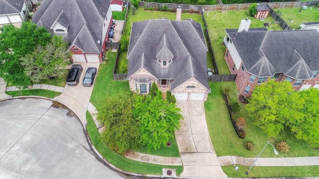 1815 Granite Field Lane - Photo 2