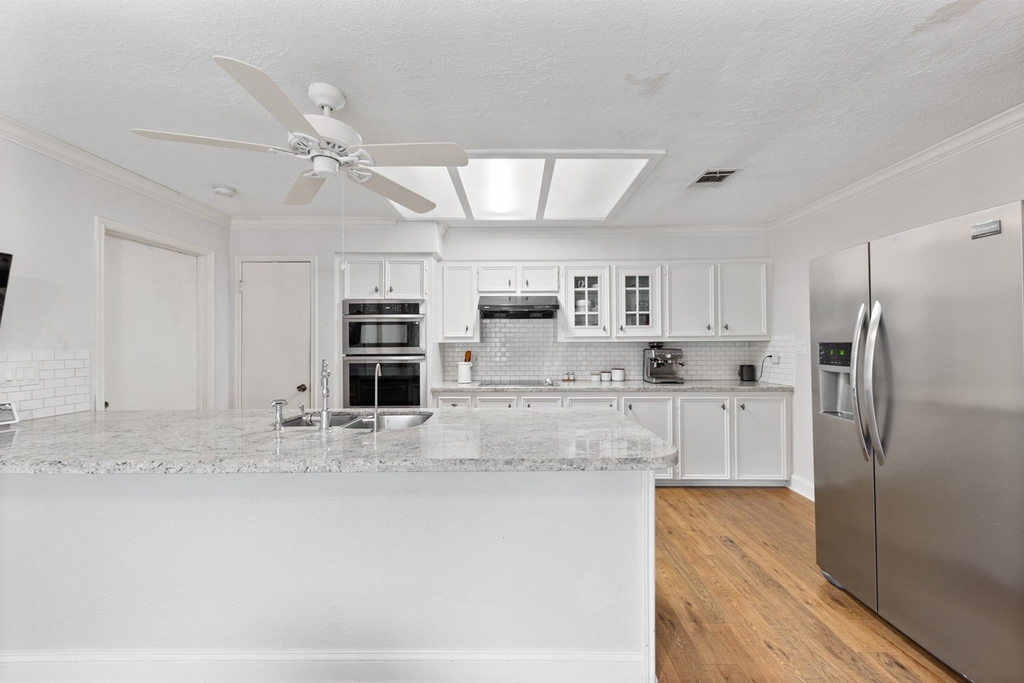 12210 Ravenmoor Drive - Photo 15