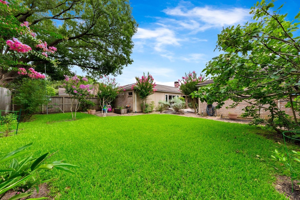 12210 Ravenmoor Drive - Photo 2