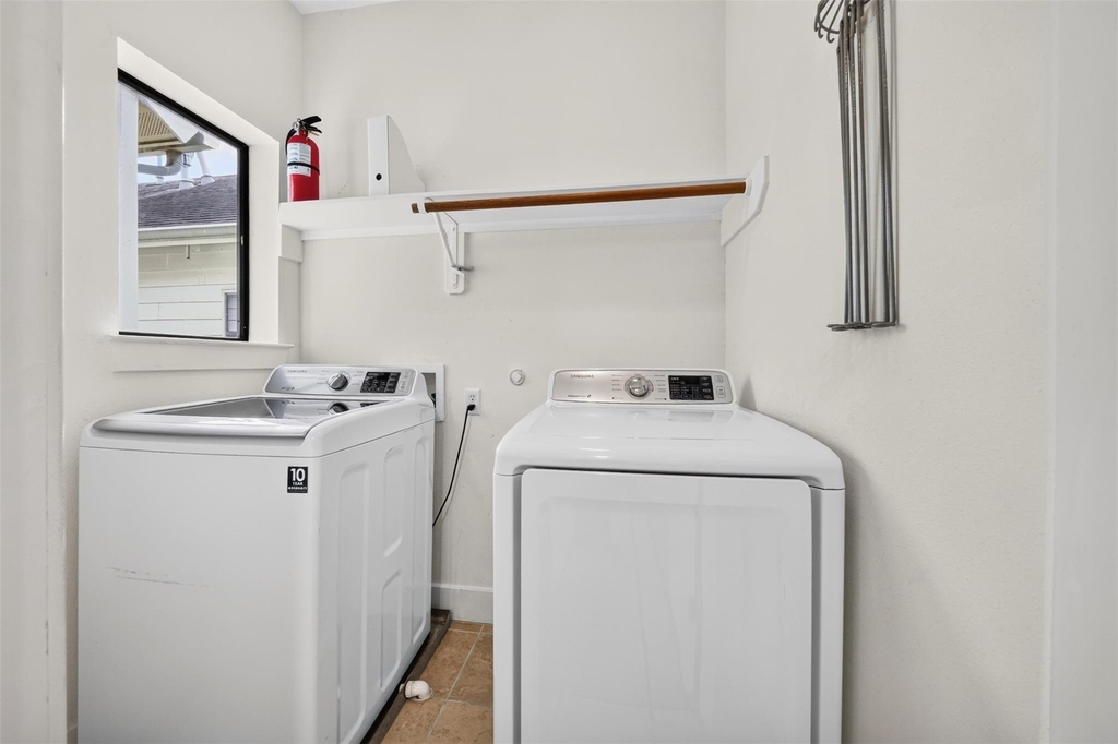4106 Spencer Street - Photo 26