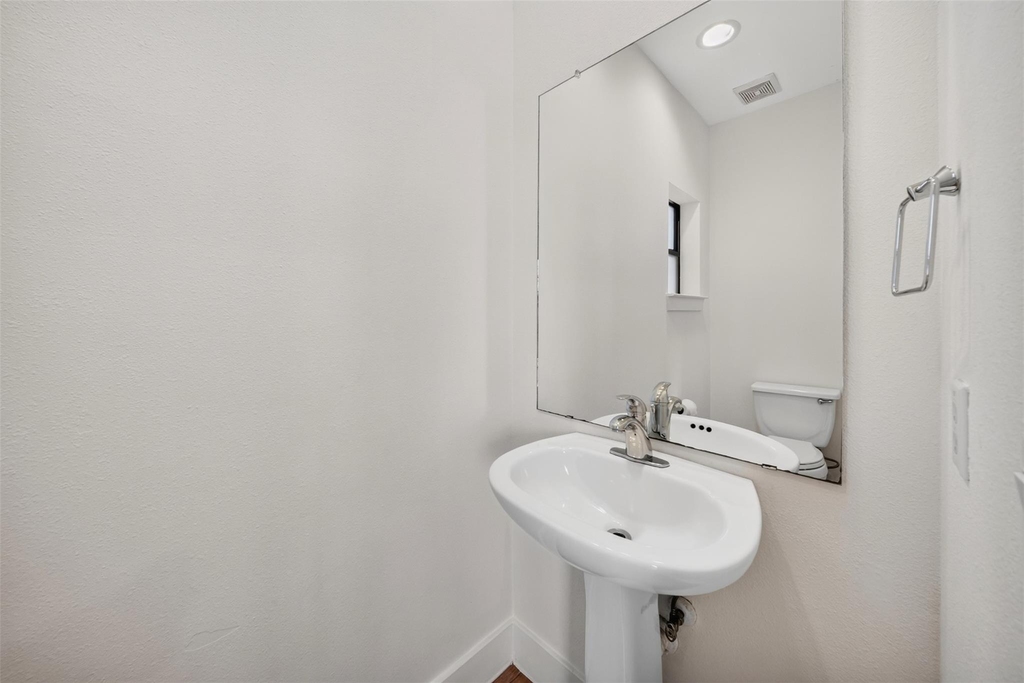 4106 Spencer Street - Photo 25