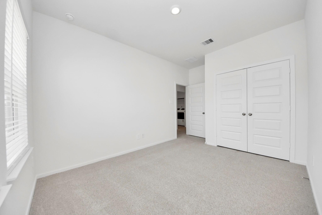 1043 Cedar Place Lane - Photo 16