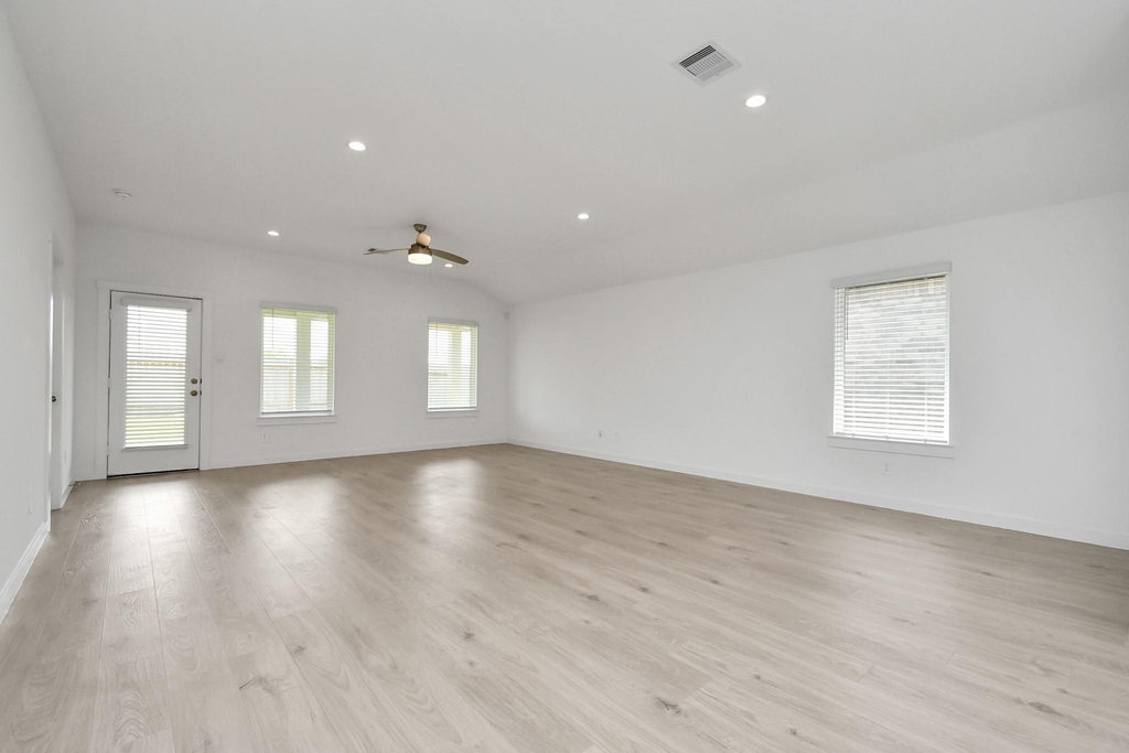 29935 Gallatin River Lane - Photo 15