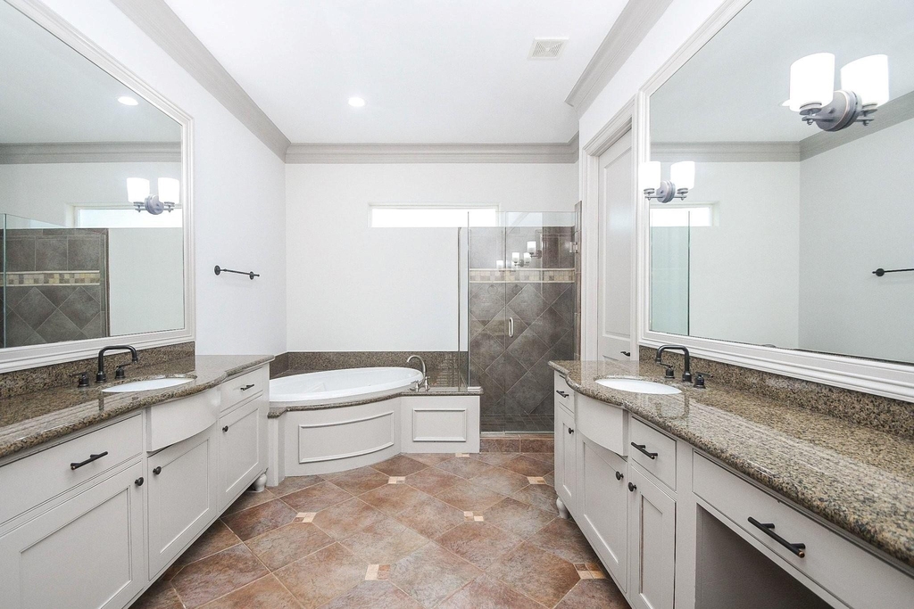 2702 Tudor Manor - Photo 23