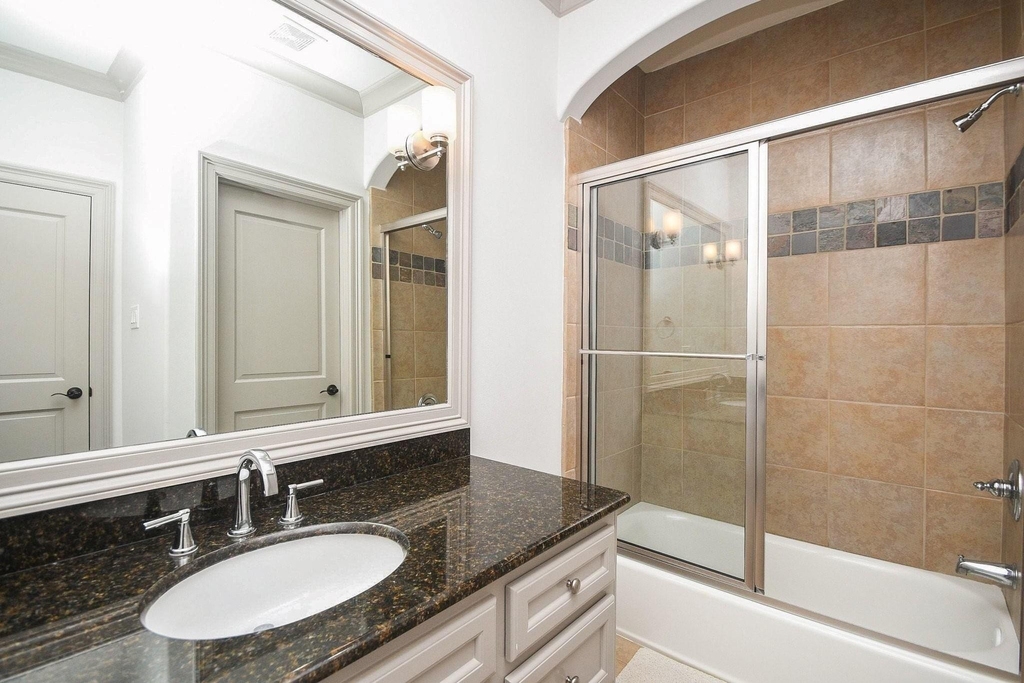 2702 Tudor Manor - Photo 30