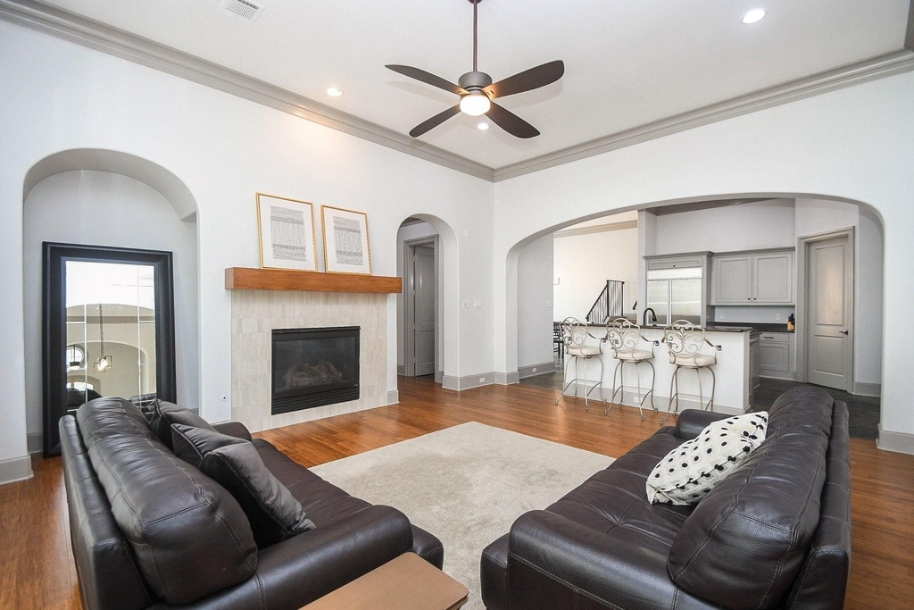 2702 Tudor Manor - Photo 11