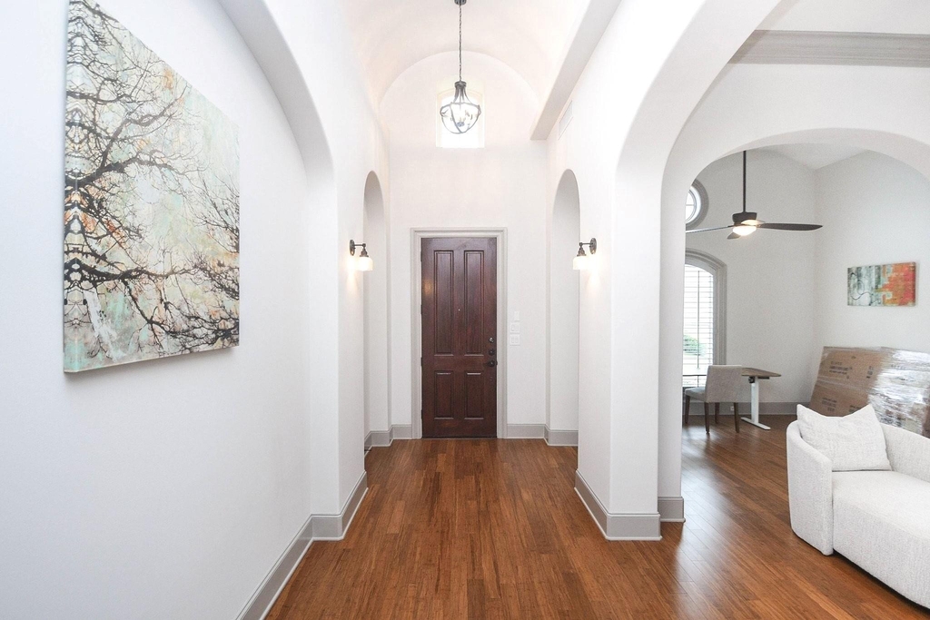 2702 Tudor Manor - Photo 1