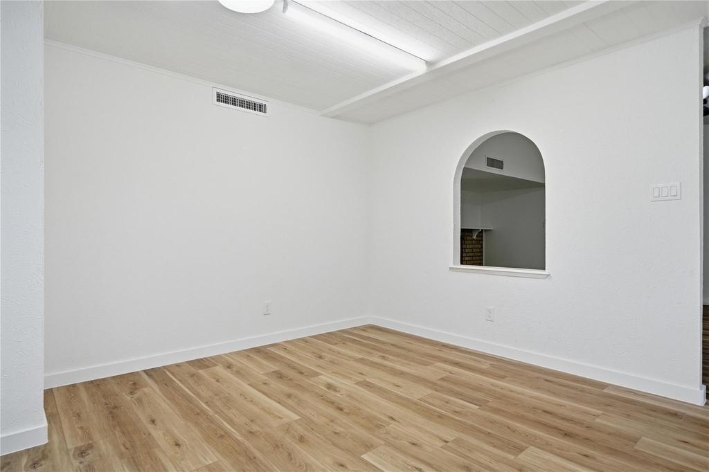 2126 Quail Valley East Drive - Photo 17