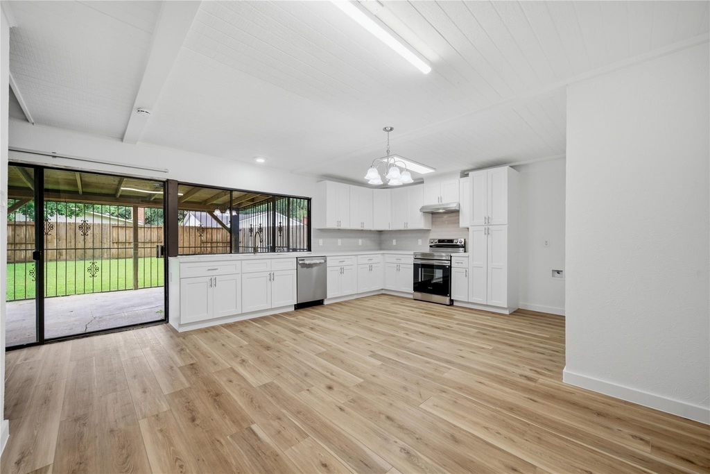 2126 Quail Valley East Drive - Photo 26