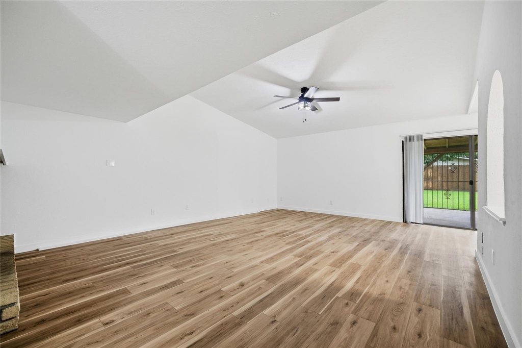 2126 Quail Valley East Drive - Photo 15