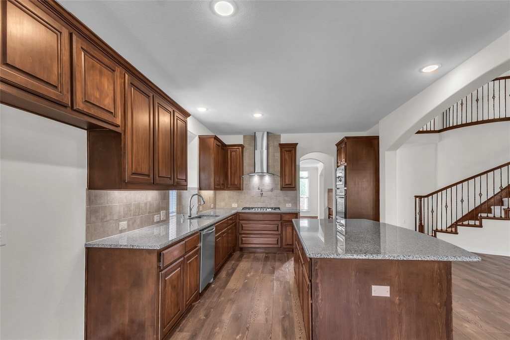 1209 Rogers Parkway - Photo 11