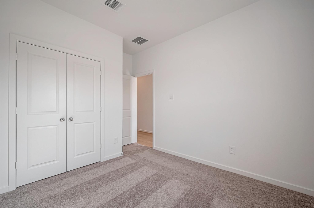 1127 Sugar Drive - Photo 5