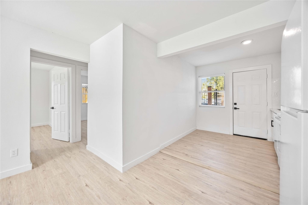 6811 Del Rio Street - Photo 6