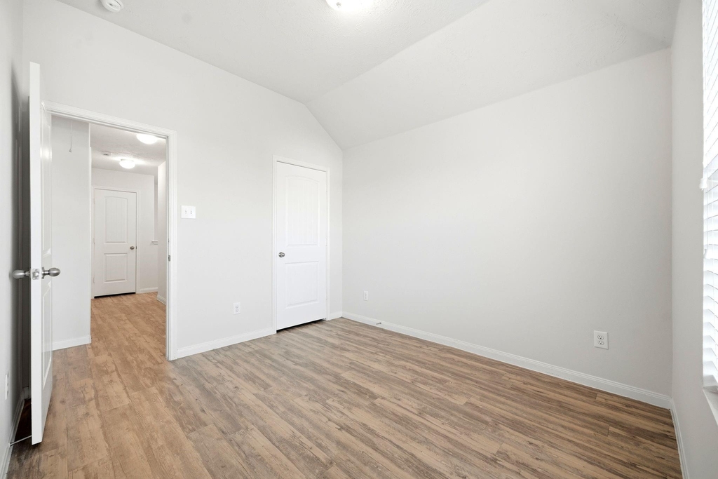19 Santa Barbara Street - Photo 20