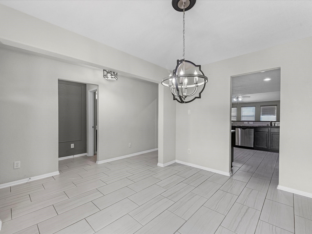 2606 Zephyr Lane - Photo 10