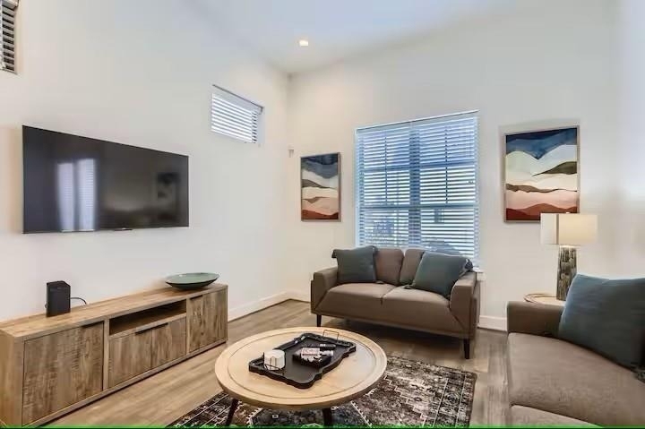 1528 Chestnut Street - Photo 6