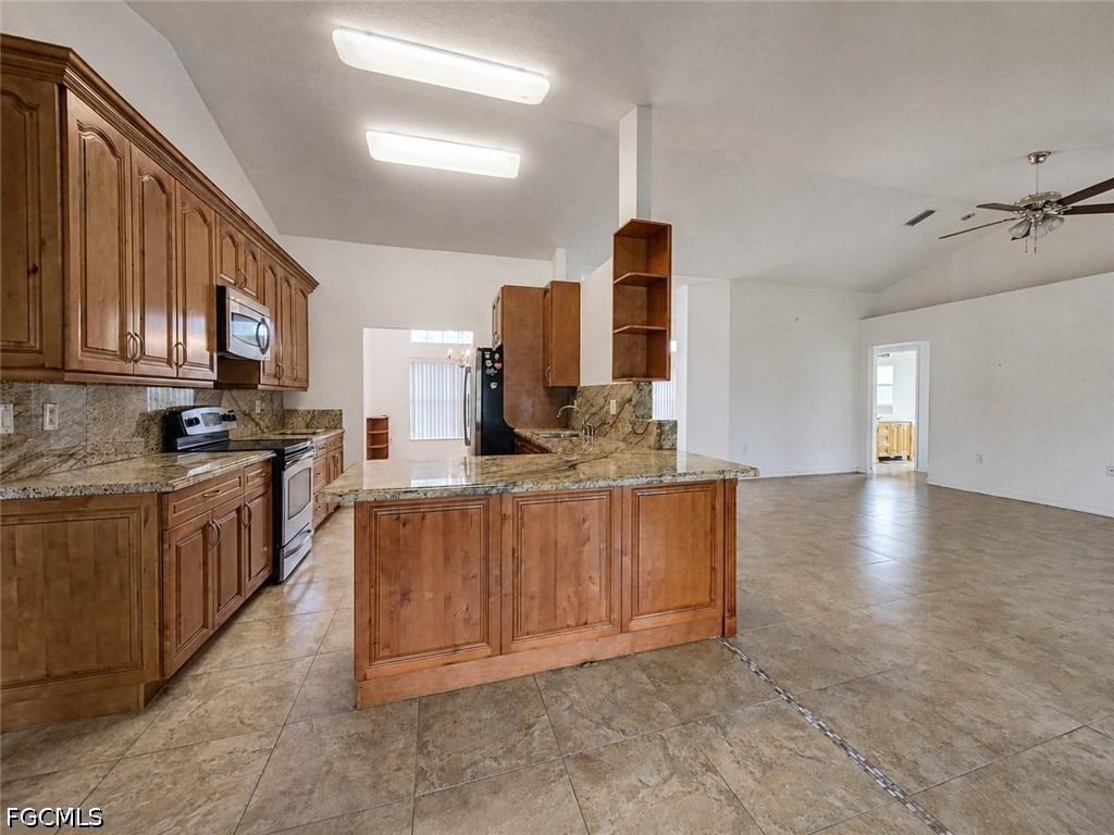 20 Hampton Avenue - Photo 2