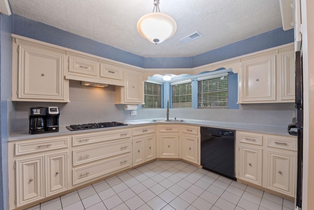 9719 Godstone Lane - Photo 7