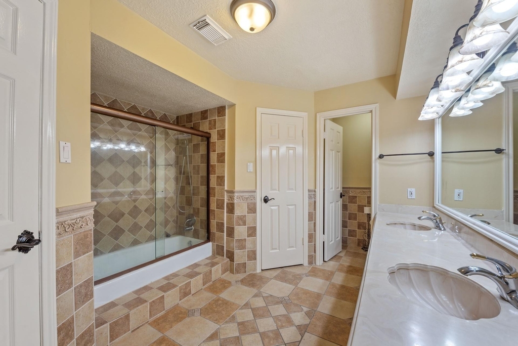 9719 Godstone Lane - Photo 11