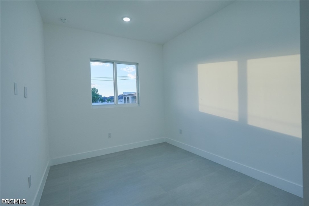 5 Sw 26th Place - Photo 24